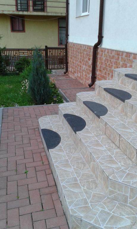 Pension Piatra Craiului Moieciu de Jos Exterior foto