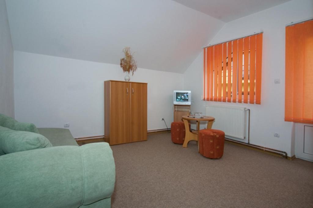 Pension Piatra Craiului Moieciu de Jos Habitación foto