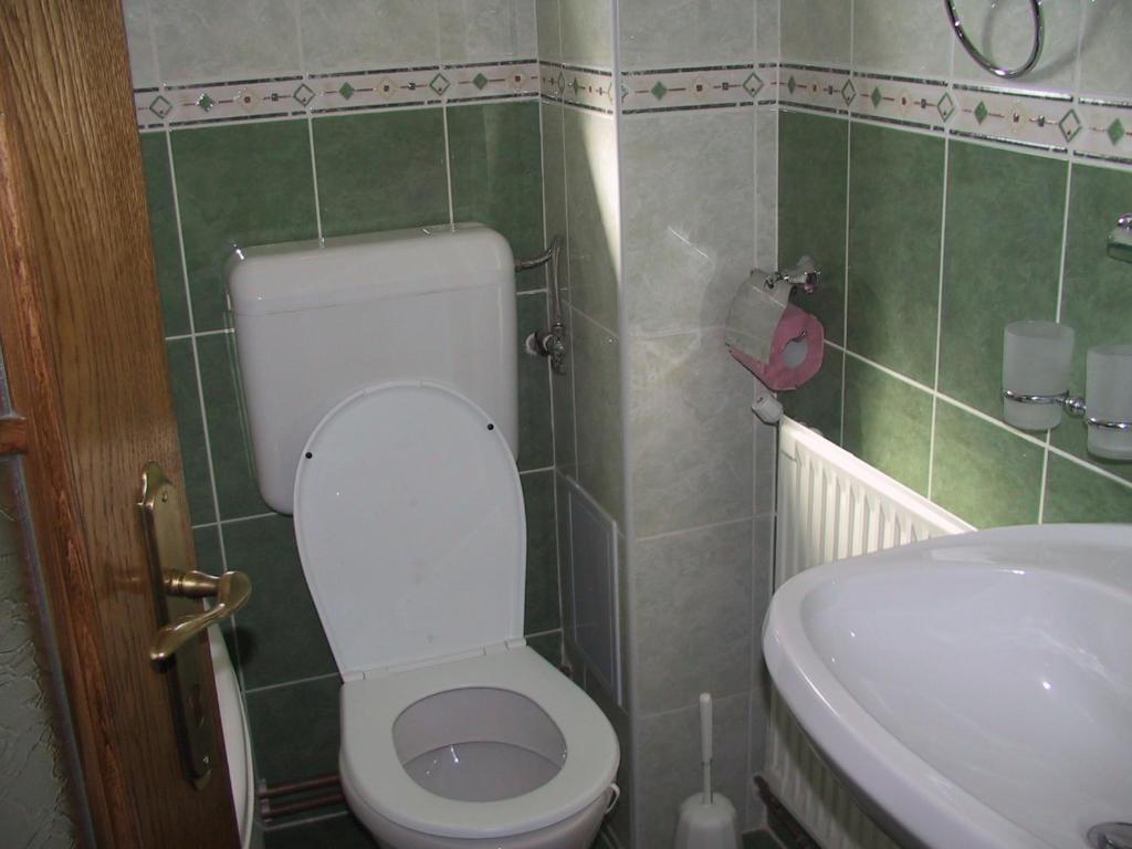 Pension Piatra Craiului Moieciu de Jos Habitación foto