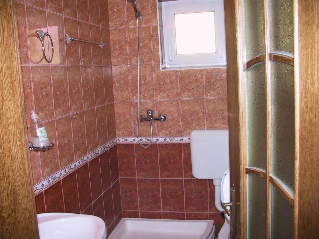 Pension Piatra Craiului Moieciu de Jos Habitación foto